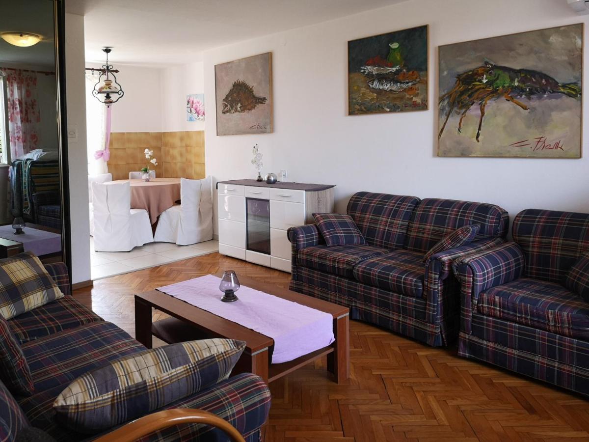 Apartment Magdic Brzac Esterno foto