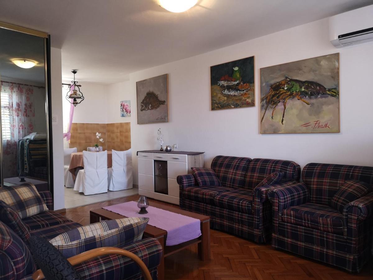 Apartment Magdic Brzac Esterno foto