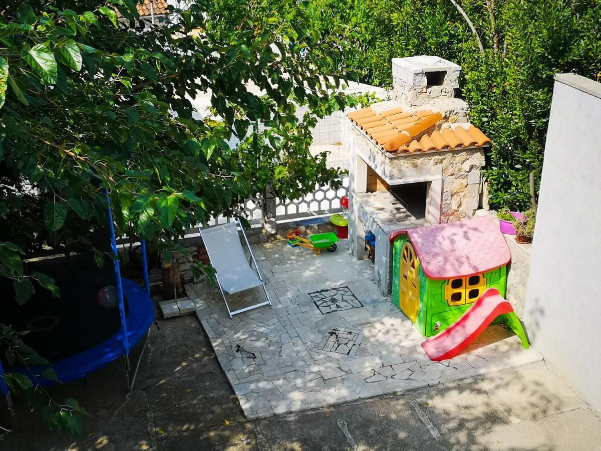 Apartment Magdic Brzac Esterno foto