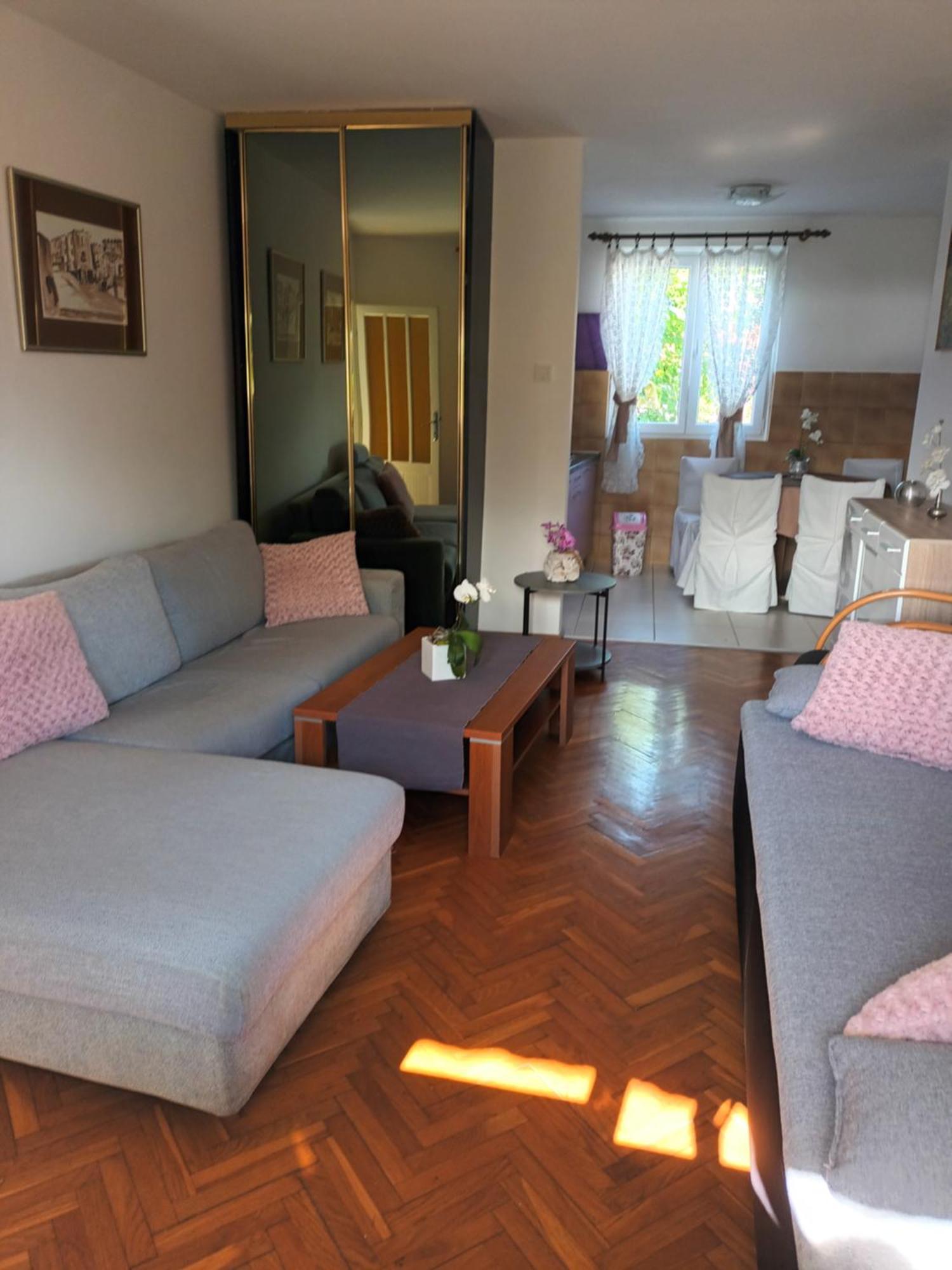 Apartment Magdic Brzac Esterno foto